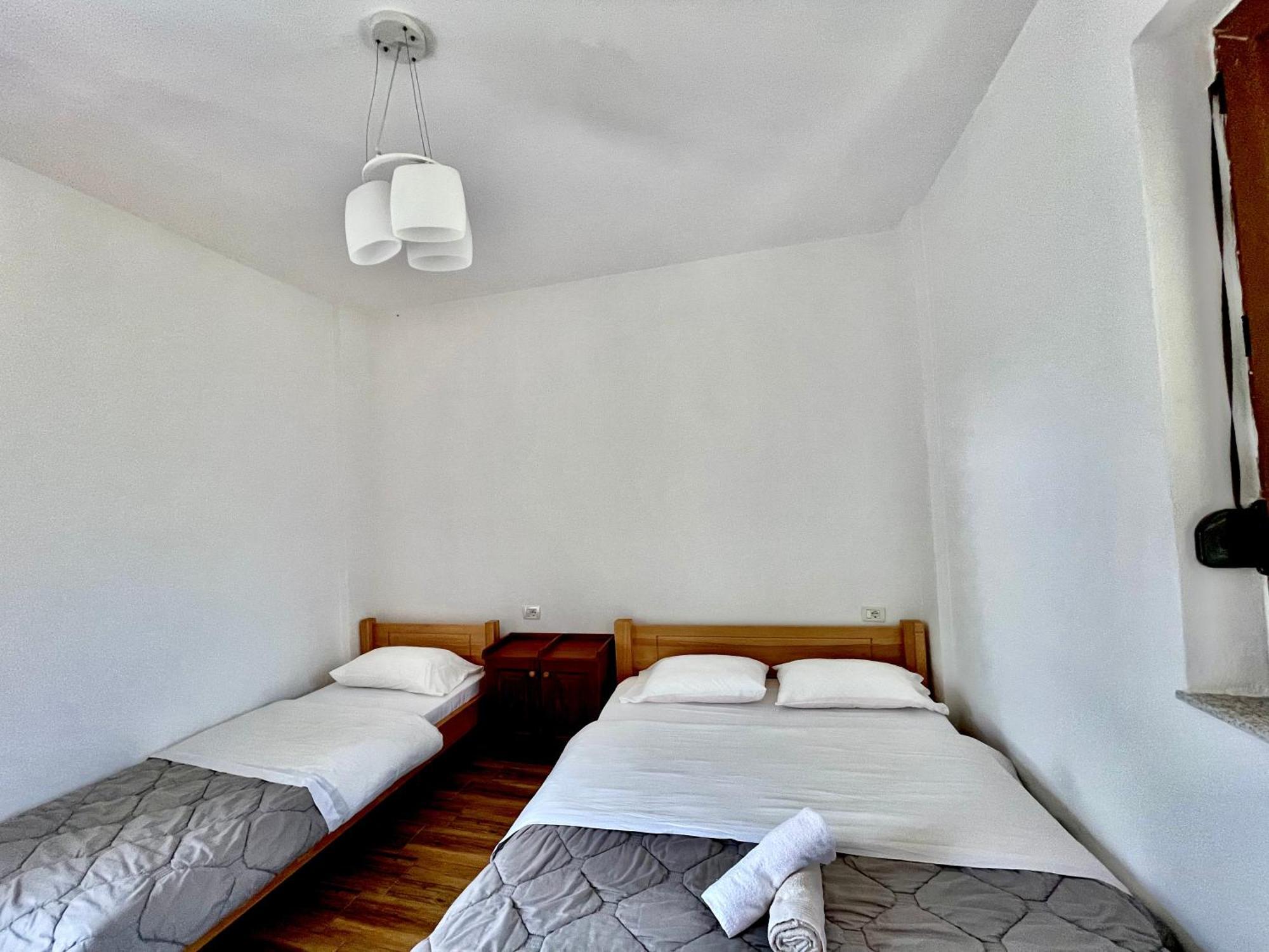 Lazer Cardaku Guesthouse Valbone Exterior photo